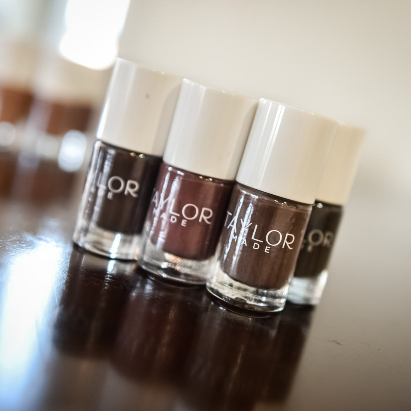 Nudes and Neutrals Polish Kit